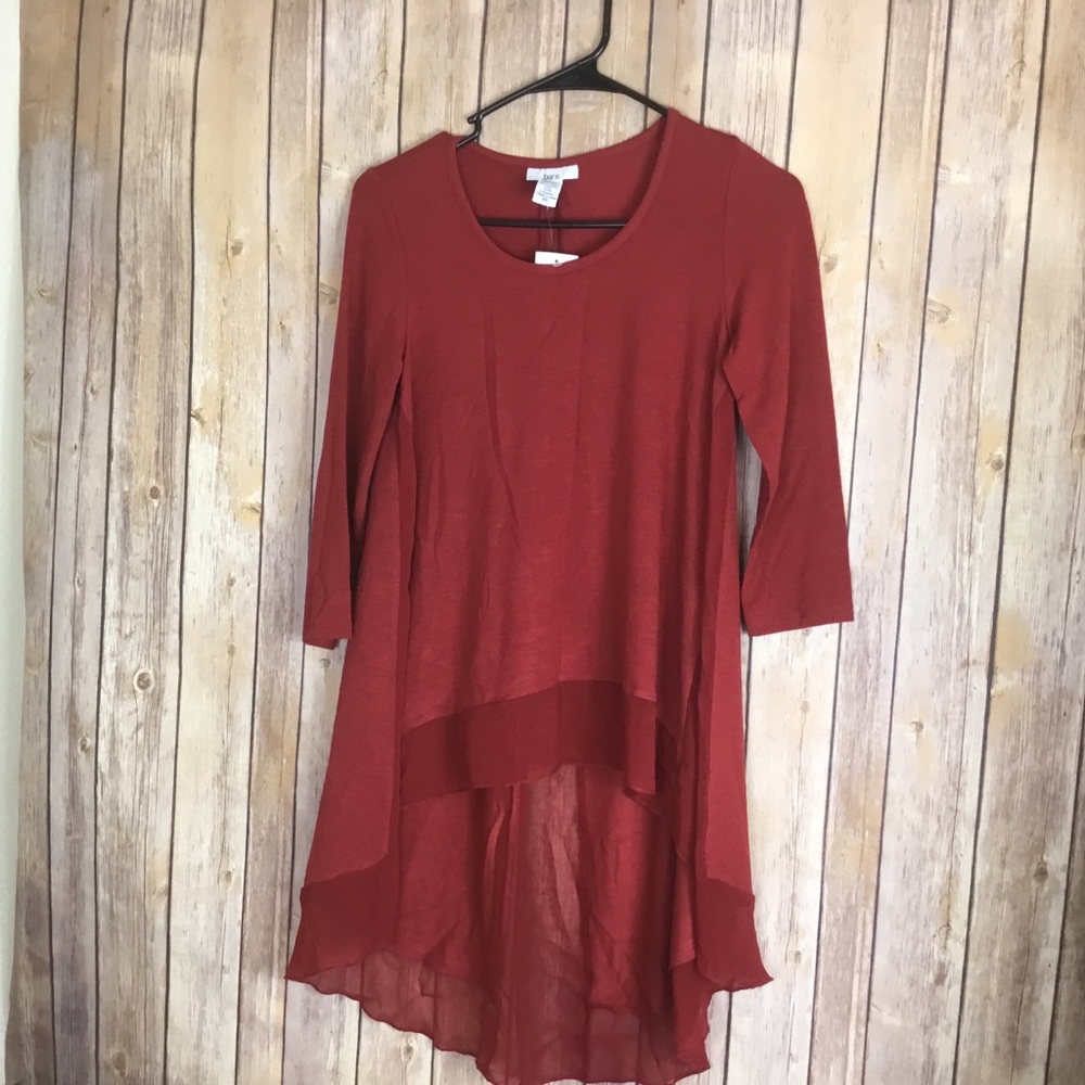 BAR III WOMEN TOP BURGUNDY THREE QTR SLEEVE SZ XS
